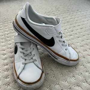 Kids Nike Court Legacy Sneakers